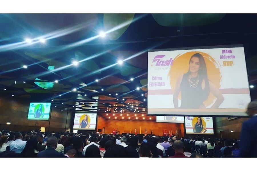 Conferencias y convenciones